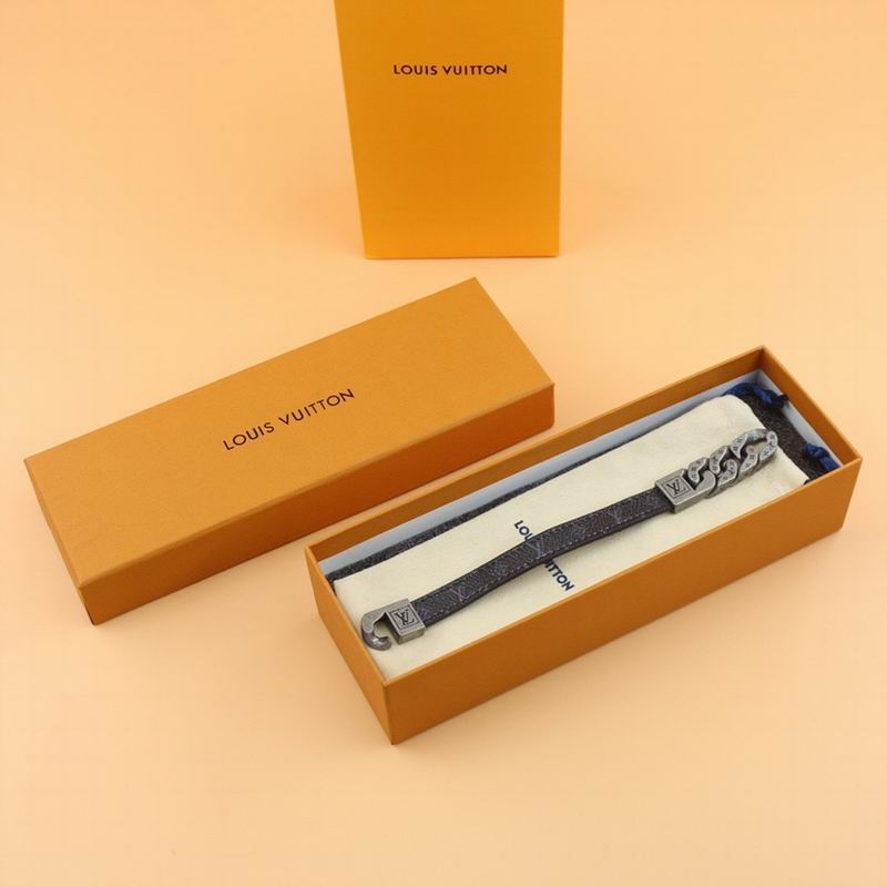 LV Bracelet 03lyr524